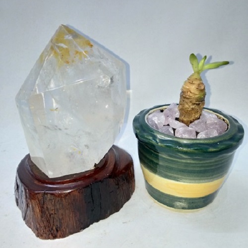 Đá phong thủy thạch anh trắng