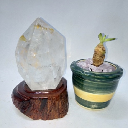 Đá phong thủy thạch anh trắng