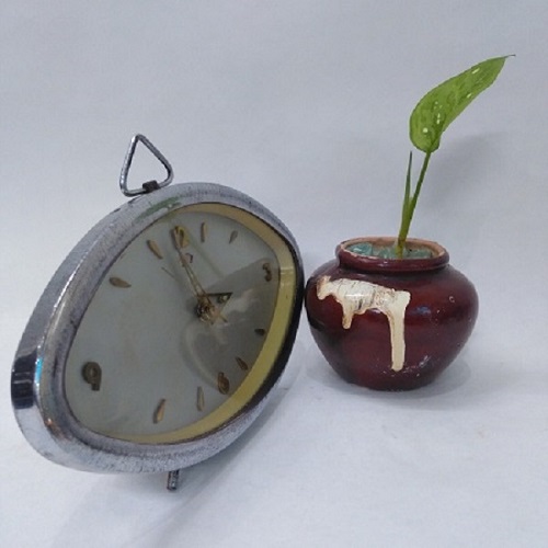 Đồng hồ cơ để bàn DH012