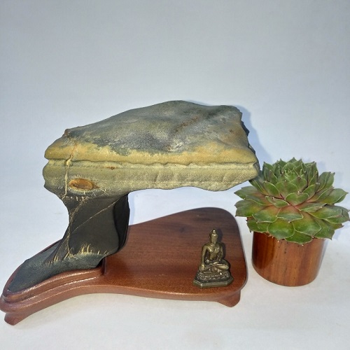 Đá cảnh tự nhiên Suiseki SK002