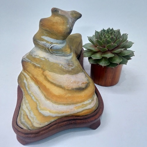 Đá cảnh tự nhiên Suiseki SK014