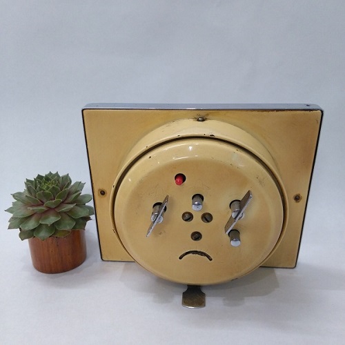 Đồng hồ cơ để bàn DH007