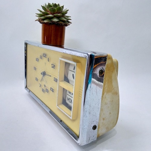 Đồng hồ để bàn báo thức cơ cót DH017