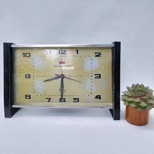 Đồng hồ cơ để bàn DH021