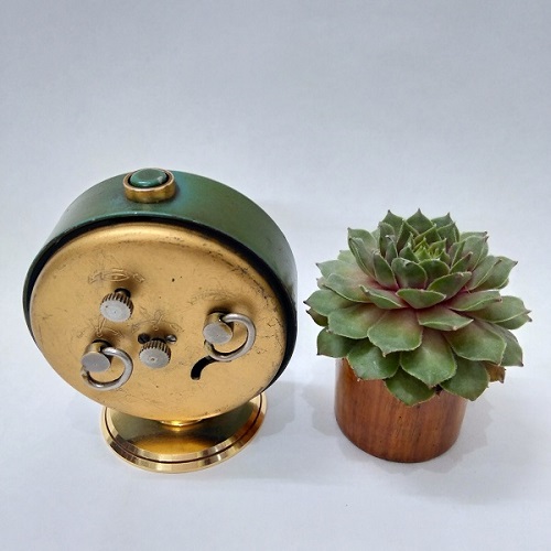 Đồng hồ để bàn báo thức cơ cót DH023