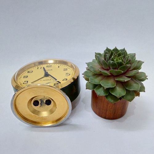 Đồng hồ để bàn báo thức cơ cót DH023